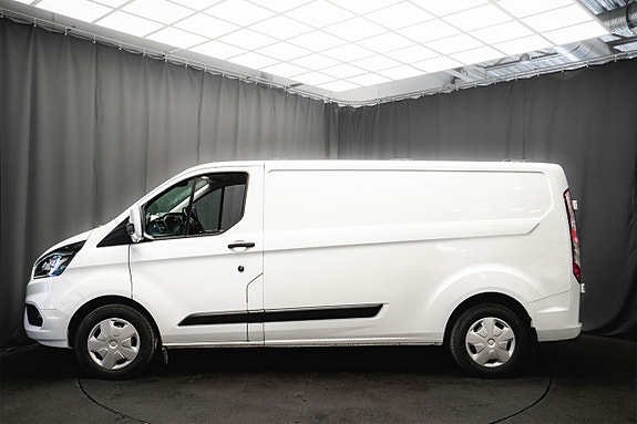 Ford Transit Custom 10 of 20