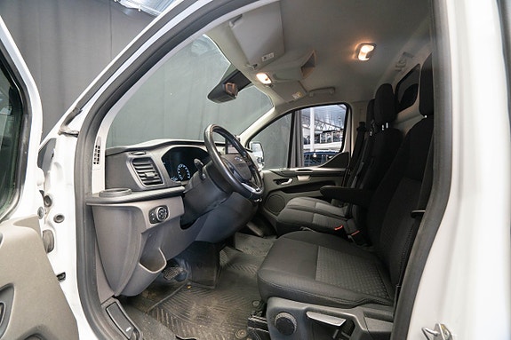 Ford Transit Custom 16 of 20