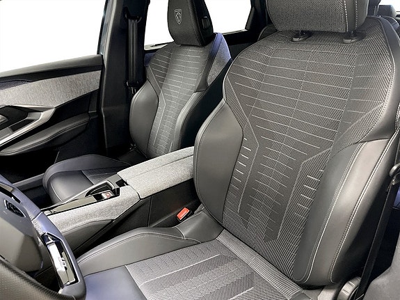 Peugeot 5008 6 of 18