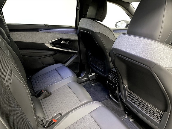 Peugeot 5008 15 of 18