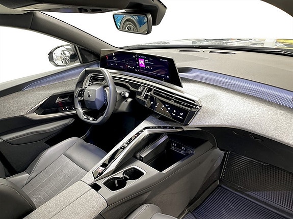 Peugeot 5008 14 of 18