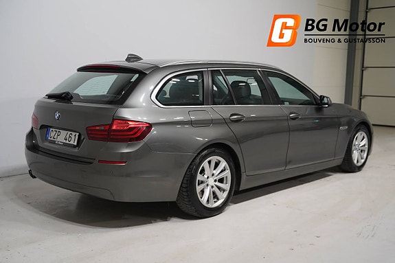 BMW 520d 3 of 5