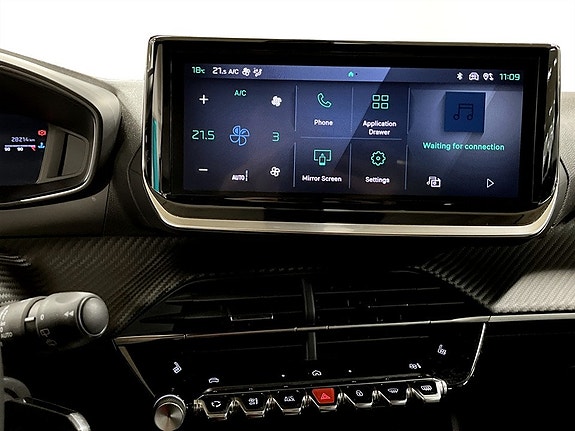 Peugeot 2008 12 of 18