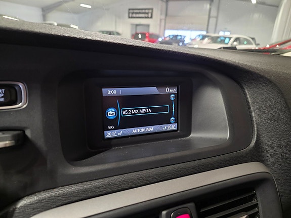 Volvo V40 9 of 10