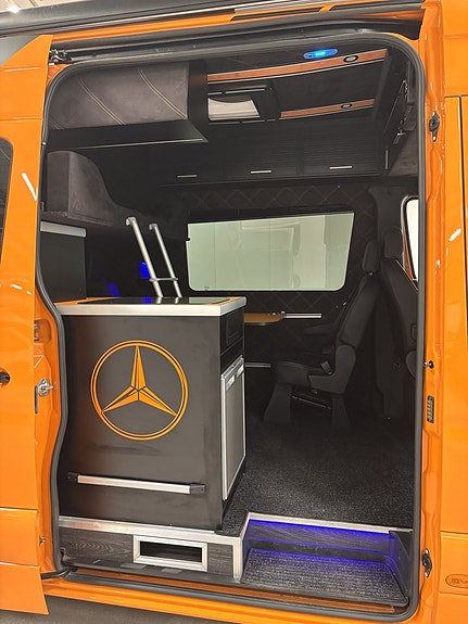 Mercedes-Benz Sprinter 5 of 5