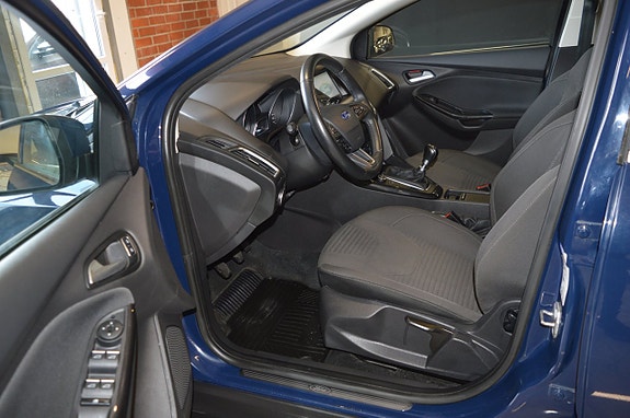 Ford Focus 16 of 21