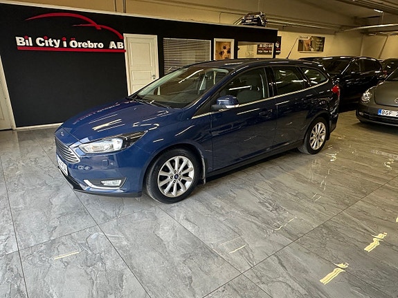 Ford Focus 3 of 5