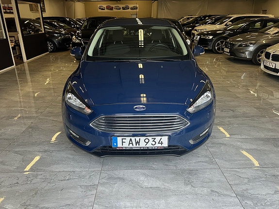 Ford Focus 12 of 21