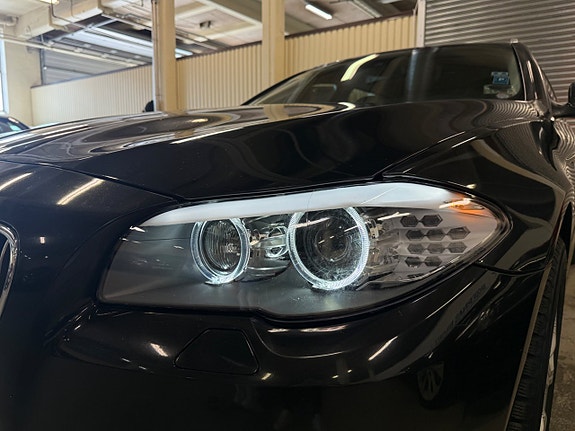 BMW 520d 2 of 5