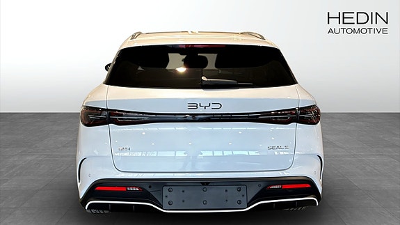 BYD Seal 6 7 of 9