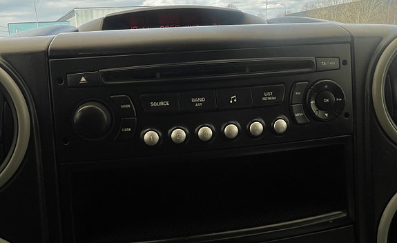 Peugeot Partner 16 of 19