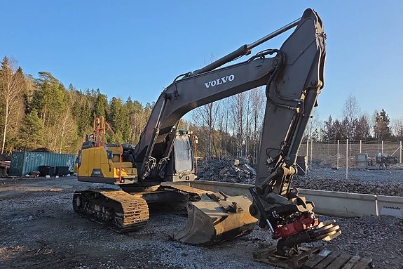 Volvo EC 300EL Bandgrävare