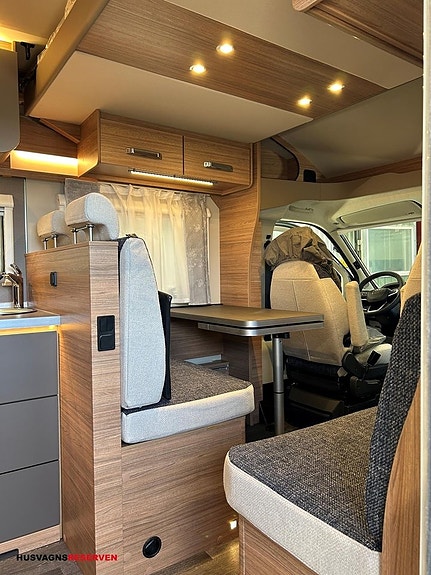Weinsberg CaraSuite 650 MF 15 of 27