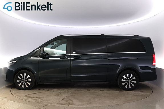 Mercedes-Benz V220 5 of 5