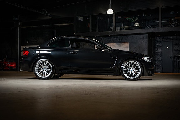 BMW 1M 6 of 30