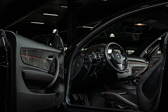 BMW 1M 9 of 30