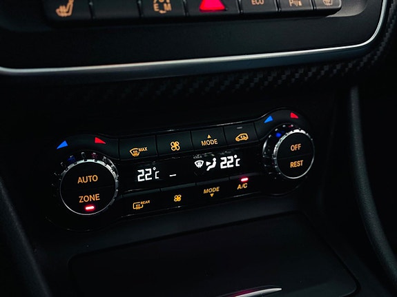 Mercedes-Benz A180 13 of 20