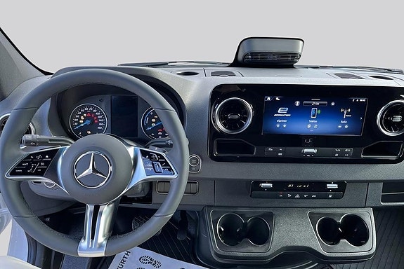 Mercedes-Benz eSprinter 420 7 of 14