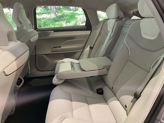 Volvo ES90 9 of 18