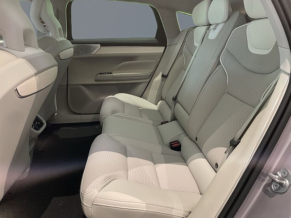 Volvo ES90 7 of 18