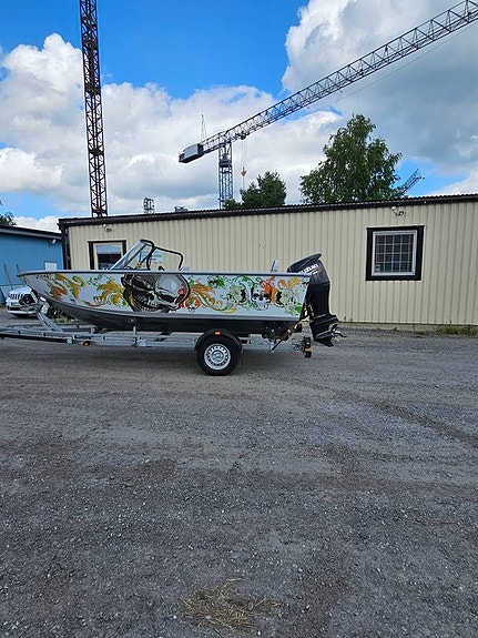 Starweld 18DC med Suzuki 140hk och Brenderup Trailer 3 of 10