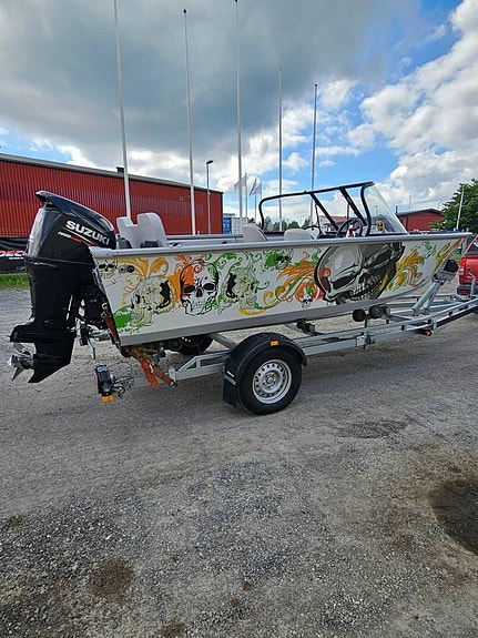 Starweld 18DC med Suzuki 140hk och Brenderup Trailer 2 of 10