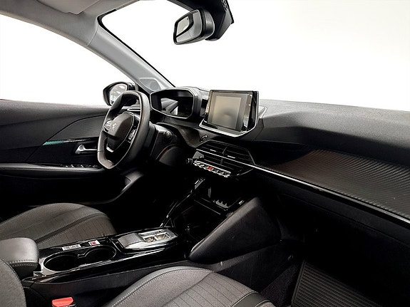 Peugeot e-208 12 of 16