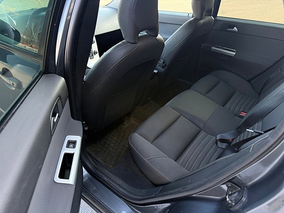 Volvo V50 7 of 7