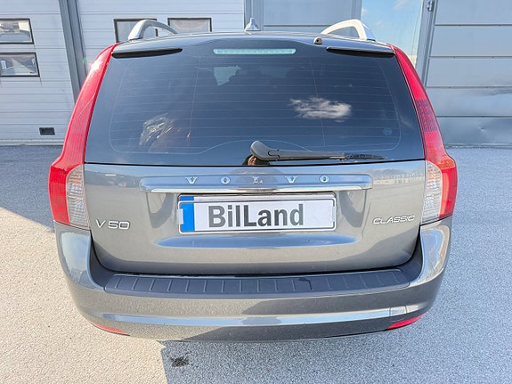 Volvo V50 4 of 7
