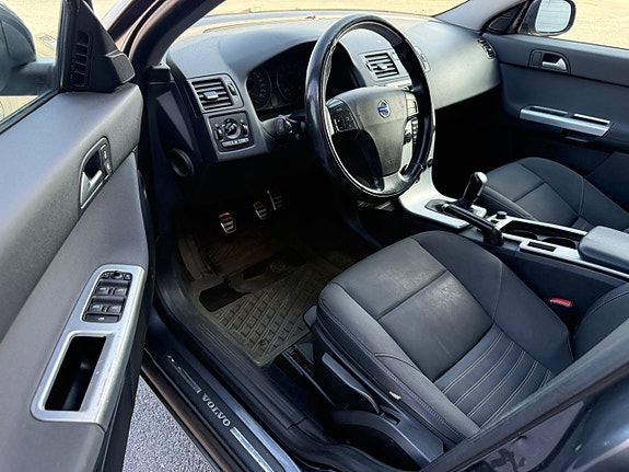 Volvo V50 6 of 7