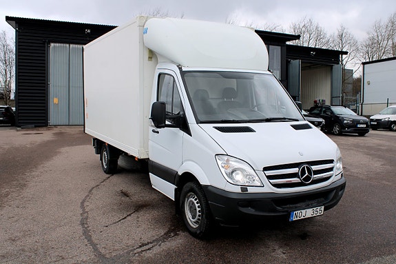 Mercedes-Benz Sprinter 319 4 of 17