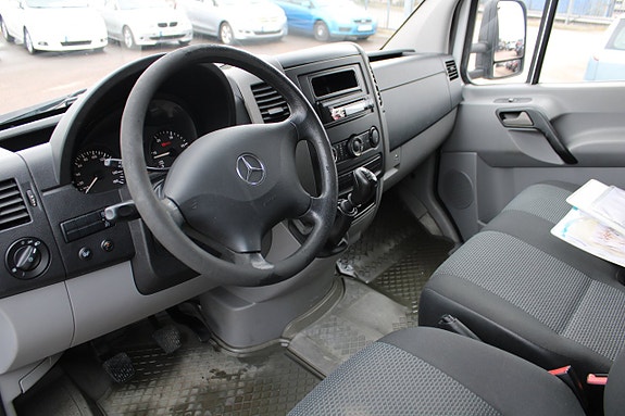 Mercedes-Benz Sprinter 319 5 of 17