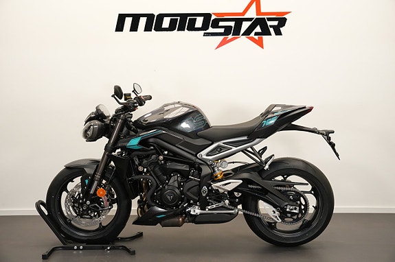 Triumph Street Triple 765 RS Gentlemannaracer 2 of 4