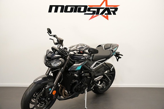 Triumph Street Triple 765 RS Gentlemannaracer 3 of 4