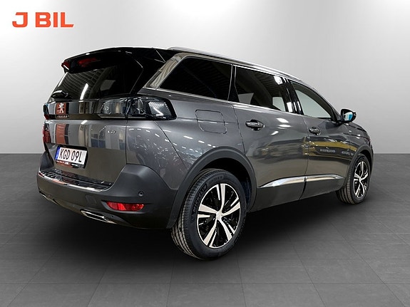 Peugeot 5008 4 of 5
