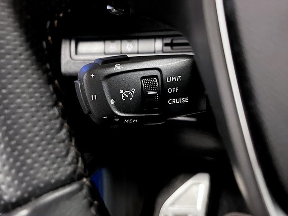 Peugeot 5008 9 of 18