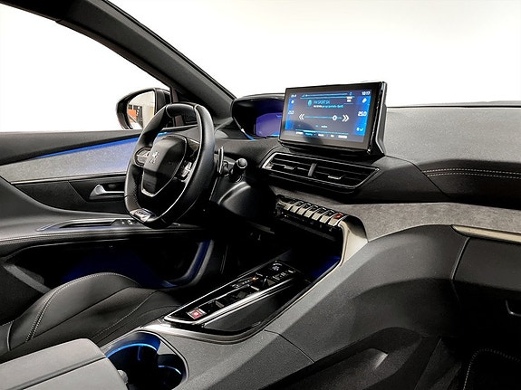 Peugeot 5008 14 of 18
