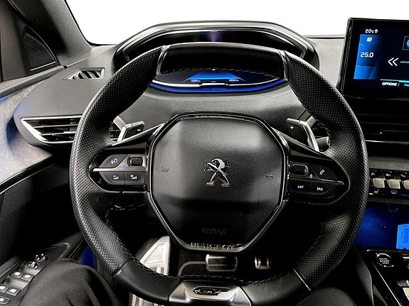 Peugeot 5008 8 of 18