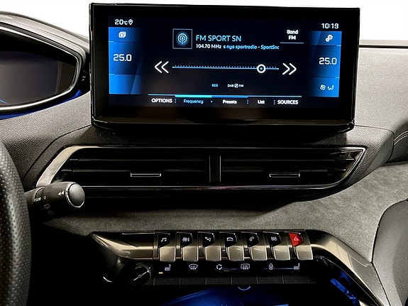 Peugeot 5008 12 of 18
