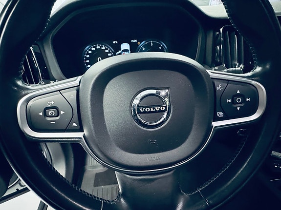 Volvo XC60 10 of 20