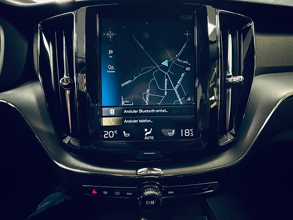 Volvo XC60 12 of 20