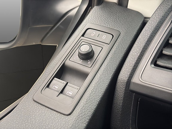 Volkswagen Transporter 19 of 30