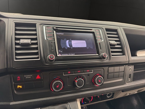 Volkswagen Transporter 26 of 30