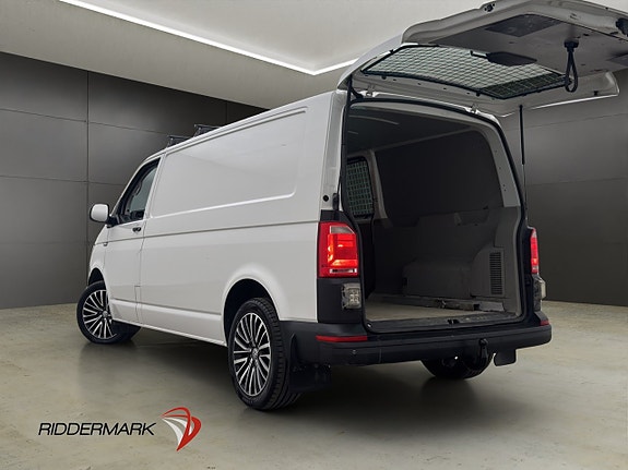 Volkswagen Transporter 17 of 30