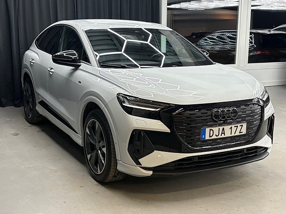 Audi Q4 Sportback e-tron 2 of 5