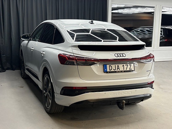 Audi Q4 Sportback e-tron 3 of 5