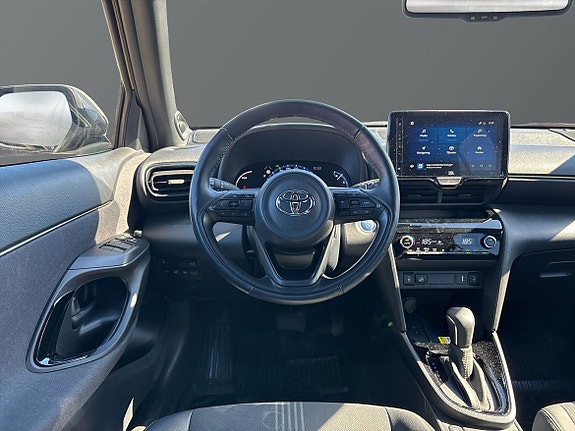 Toyota Yaris Cross 6 of 12