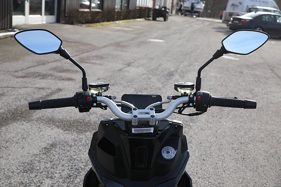 MOTO CR R9 SP 4T EFI 6 of 6