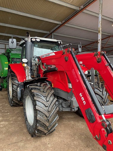 MF 6616 Dyna VT Efficent med MF lastare 966 2 of 4