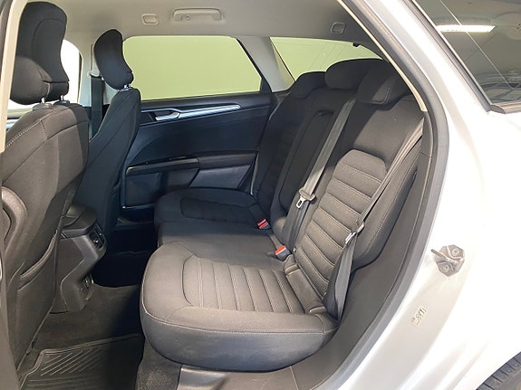 Ford Mondeo 11 of 14